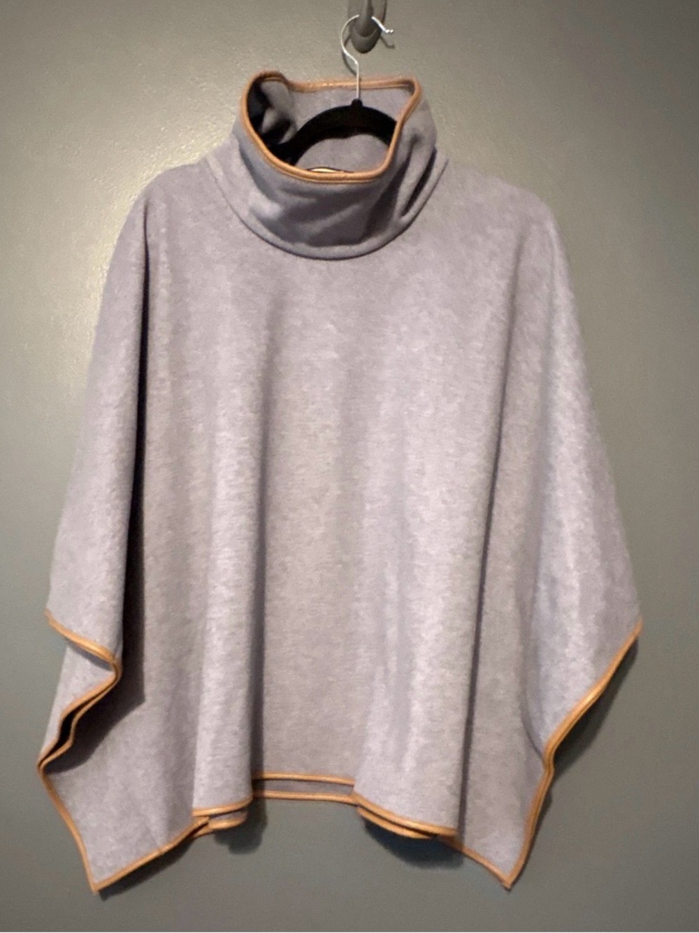 Tuckernuck Light Gray Poncho Sweater with Tan Trim